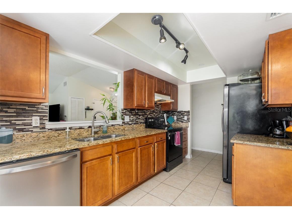 5031 Nassau Circle #8 Orlando FL 32808 O6325163 image13