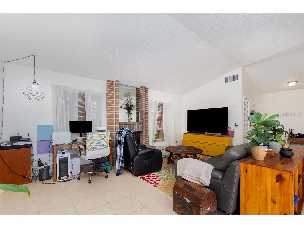 5031 Nassau Circle #8 Orlando FL 32808 O6325163 image5