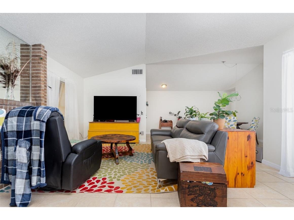 5031 Nassau Circle #8 Orlando FL 32808 O6325163 image6