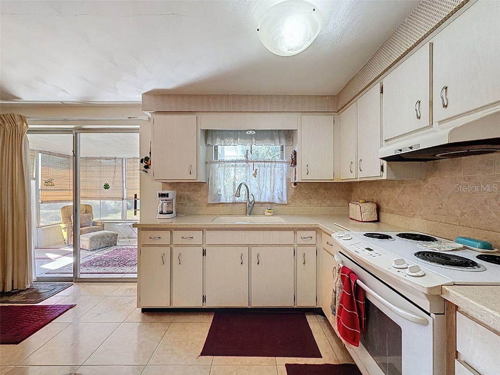 5031 Overlook Drive New Port Richey FL 34652 TB8450122 image6