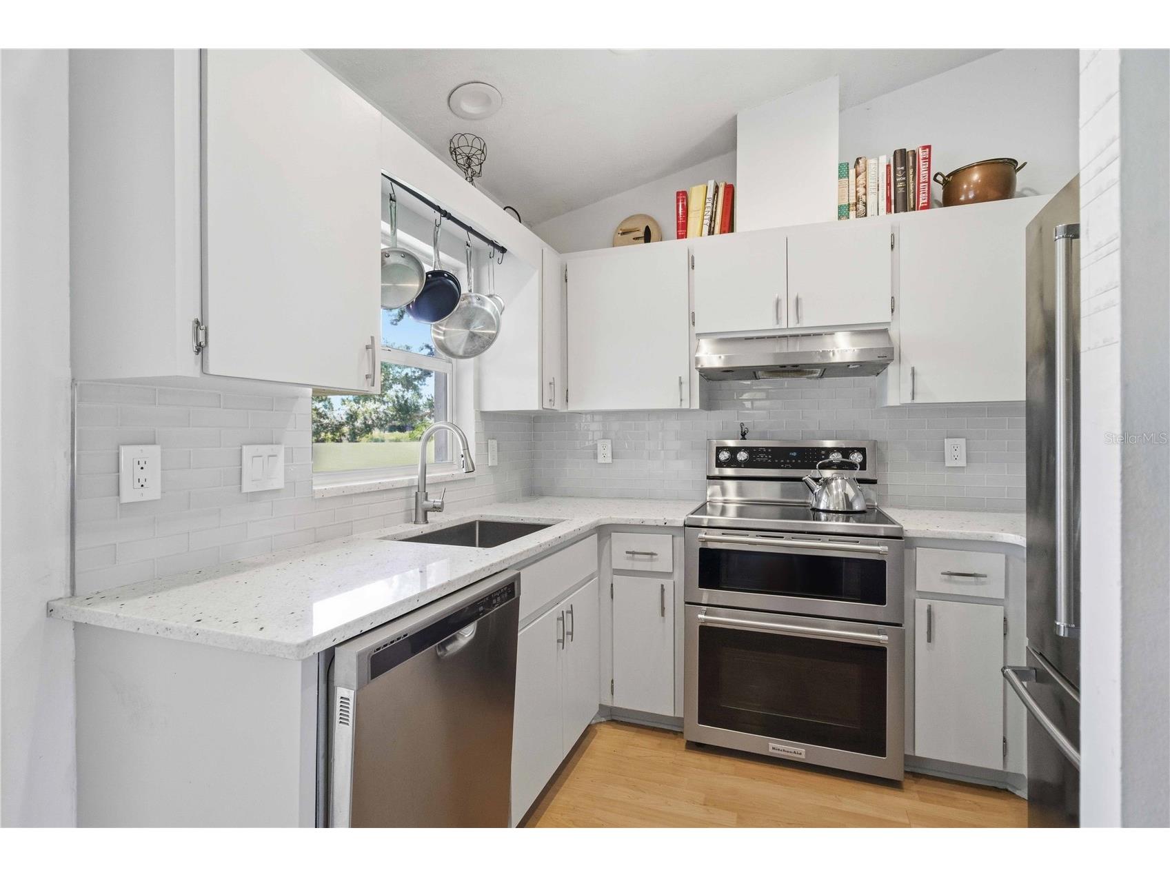 5031 Preston Way Sarasota FL 34232 A4697720 image17