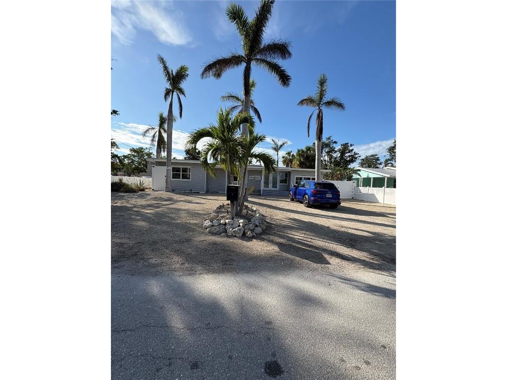 5032 Calle Minorga Sarasota FL 34242 A4638347 image1