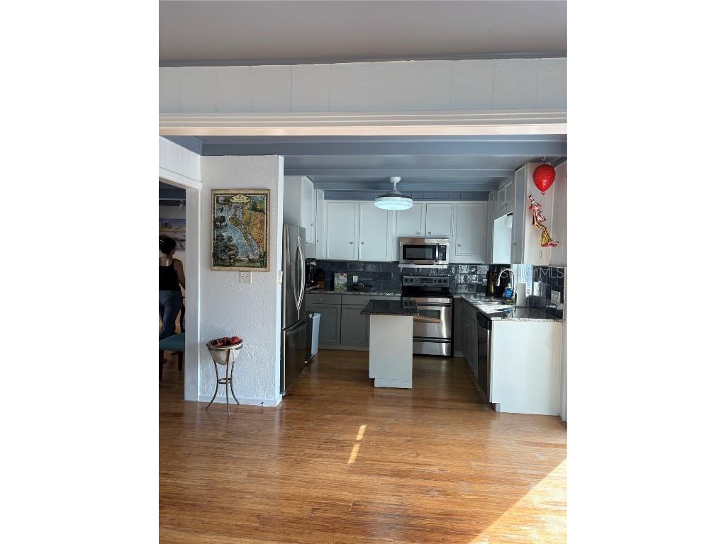 5032 Calle Minorga Sarasota FL 34242 A4638347 image11