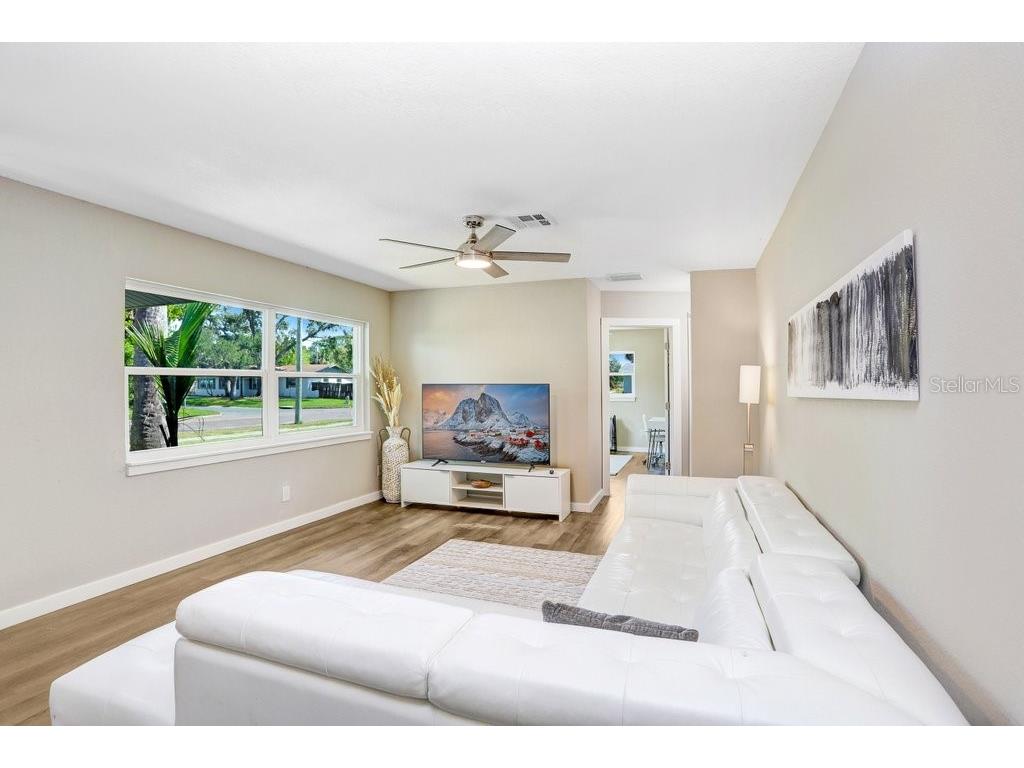 5032 Chancellor Street NE Saint Petersburg FL 33703 TB8441940 image10