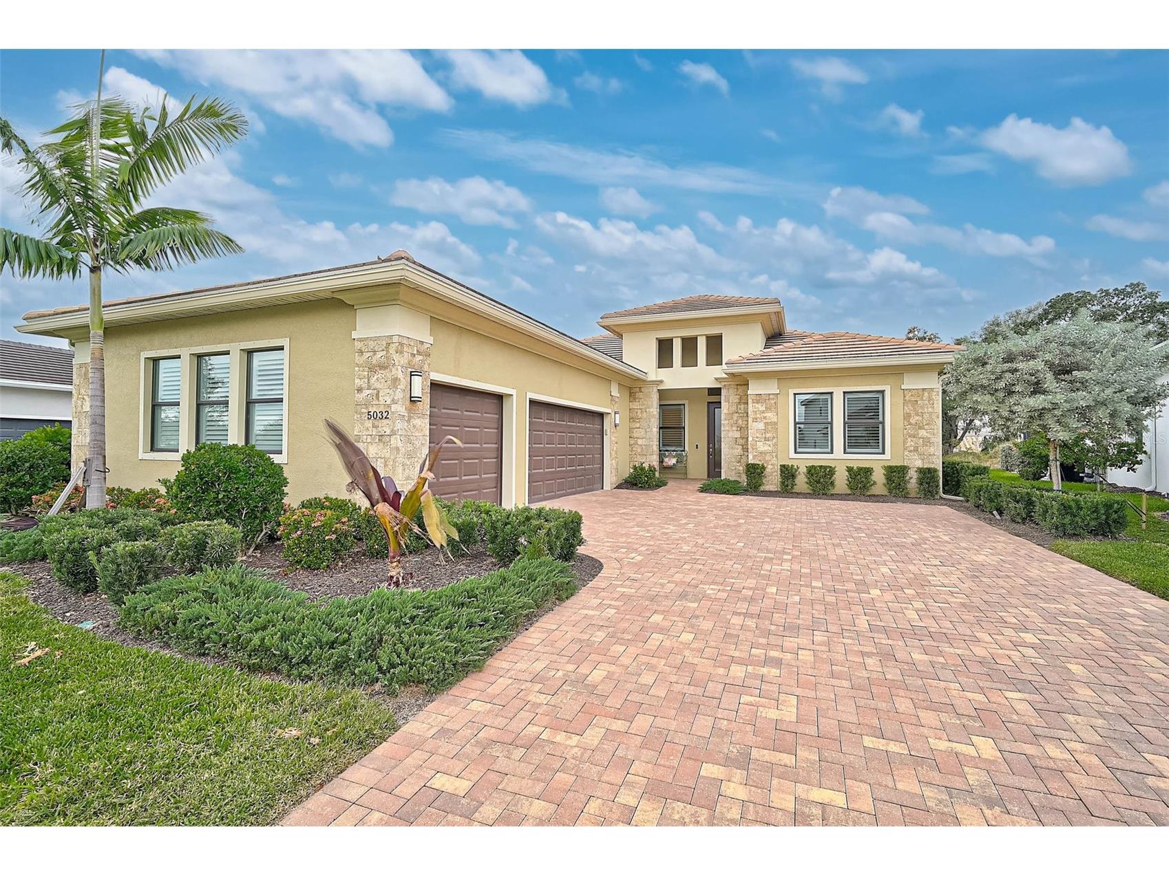 5032 Kiva Circle Bradenton FL 34211 A4676208 image1