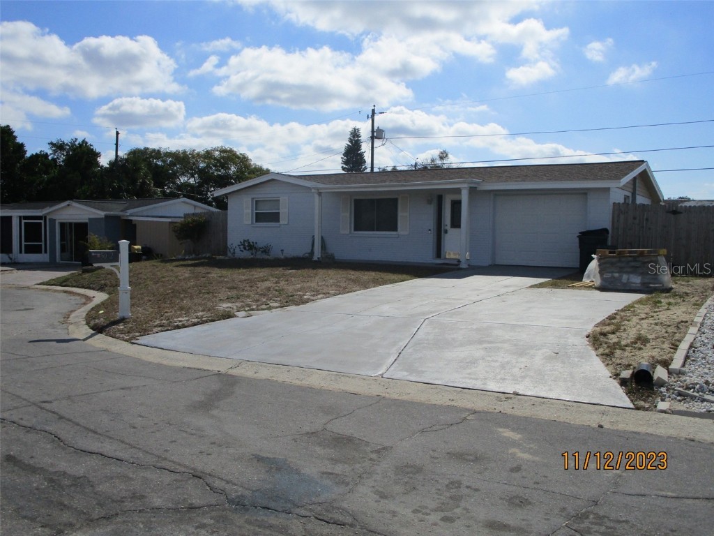 5032 Odyssey Avenue Holiday FL 34690 W7859701 image1