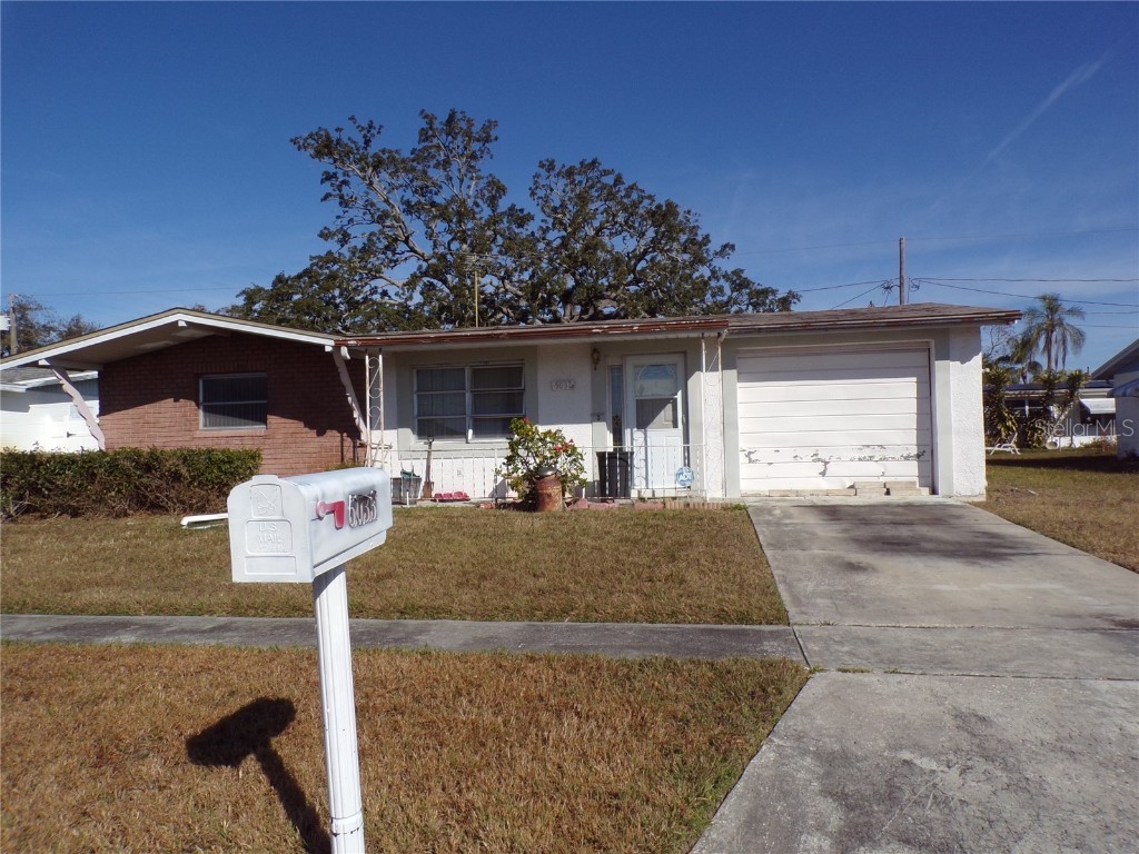 5033 Tammy Lane Holiday FL 34690 W7872173 image1