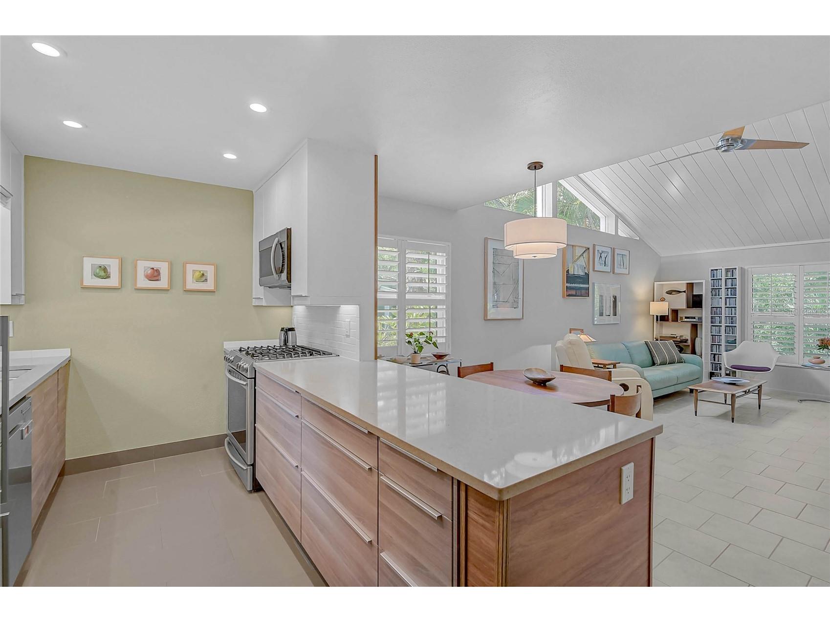 5033 Village Gardens Drive #24 Sarasota FL 34234 N6144305 image9