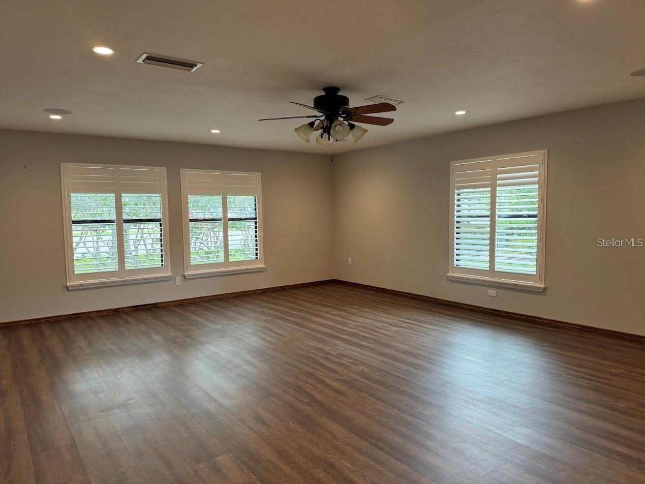 5033 Vivienda Way #19 Sarasota FL 34235 A4690675 image38