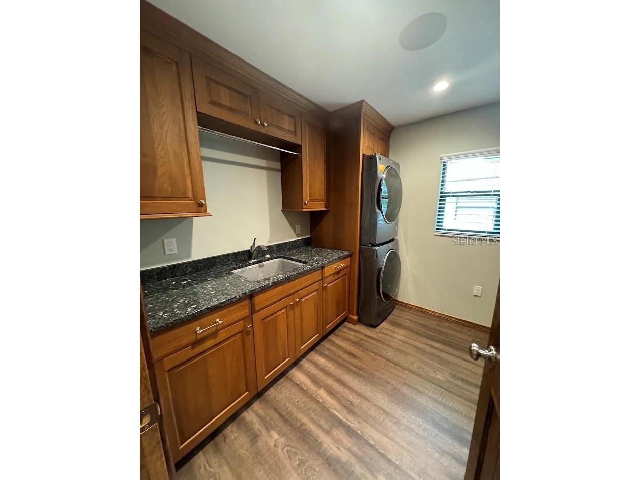 5033 Vivienda Way #19 Sarasota FL 34235 A4690675 image4