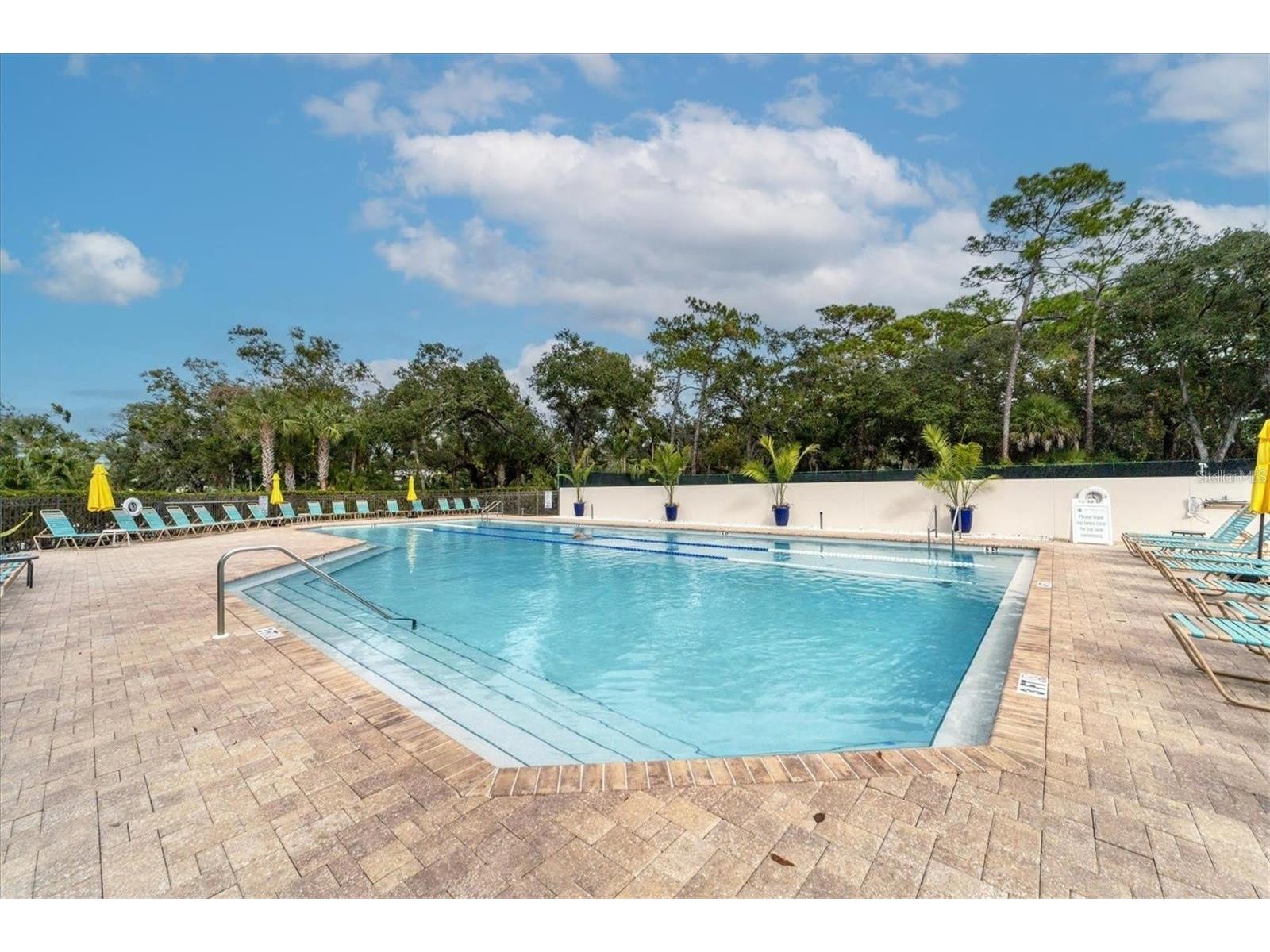 5033 Vivienda Way #19 Sarasota FL 34235 A4690675 image50
