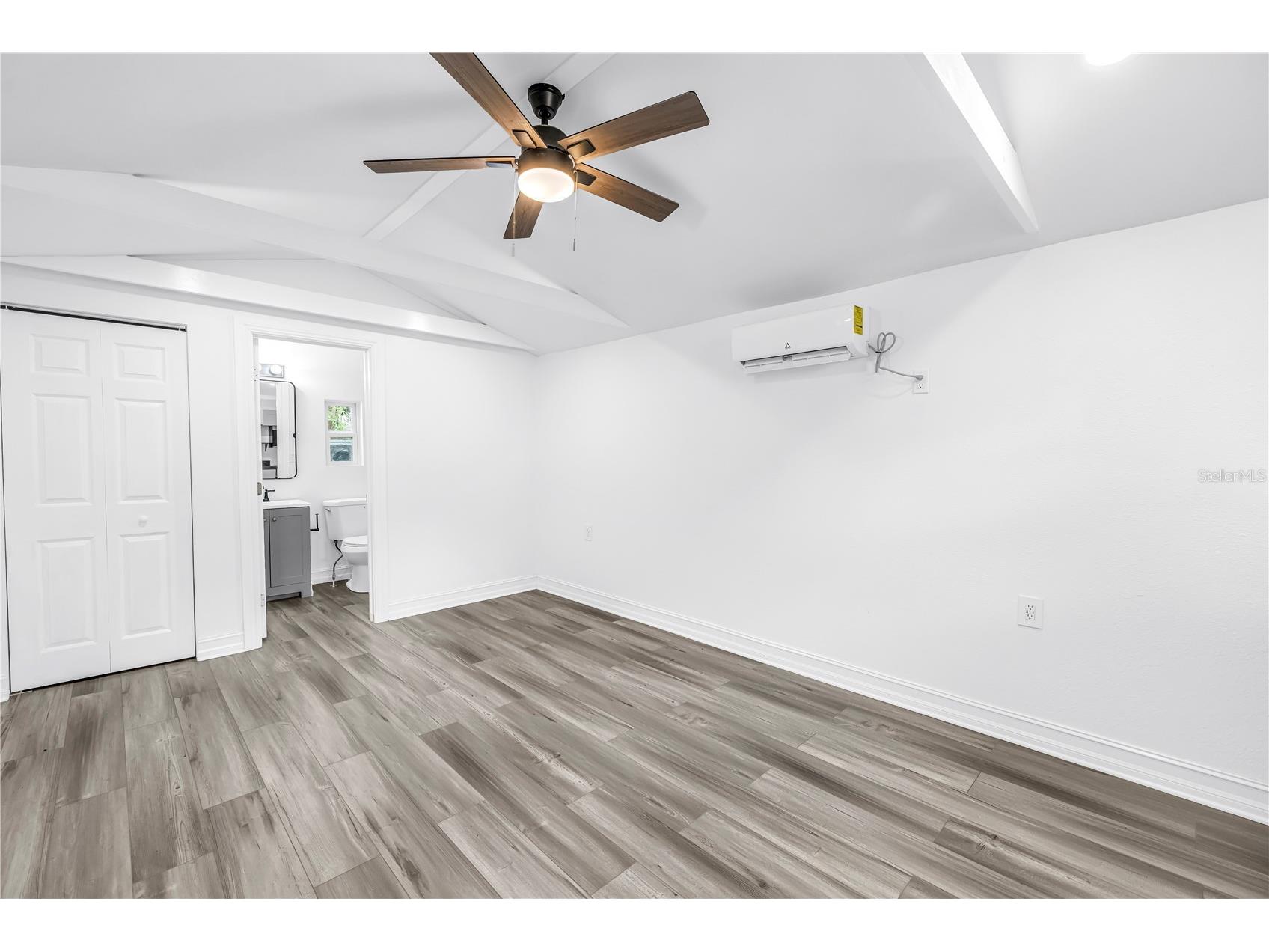 5034 2nd Avenue S Saint Petersburg FL 33707 TB8507416 image35