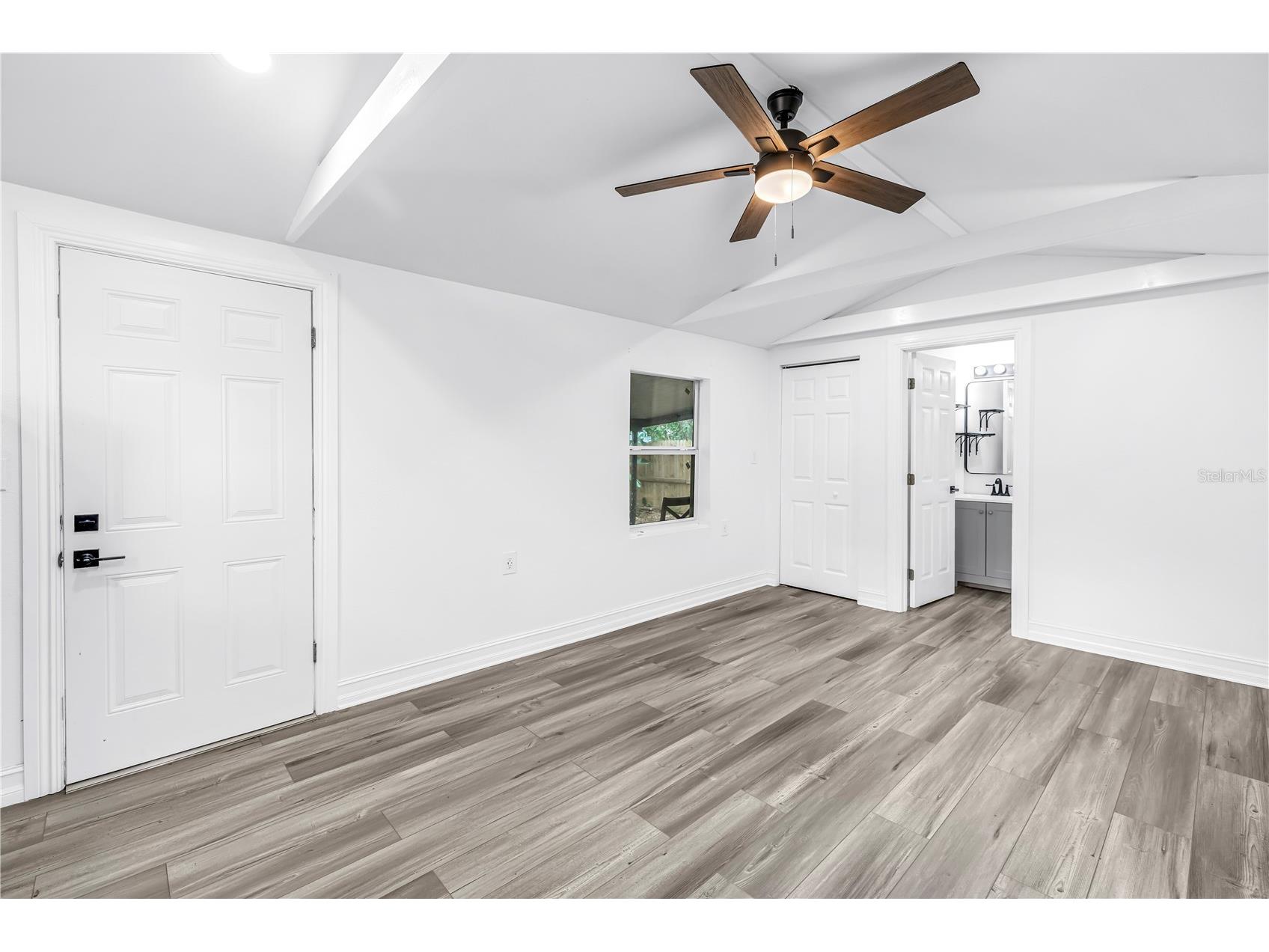 5034 2nd Avenue S Saint Petersburg FL 33707 TB8507416 image36