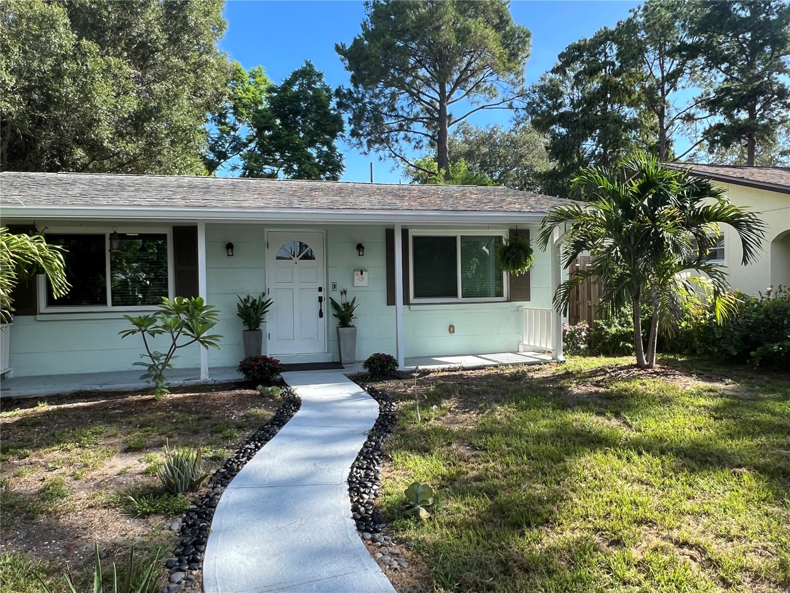 5035 1st Avenue N Saint Petersburg FL 33710 TB8527334 image1