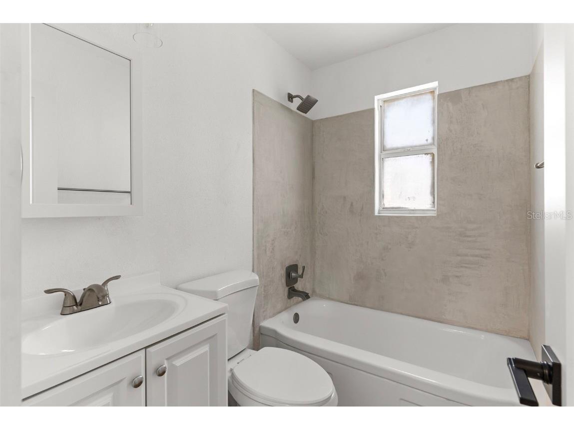 5035 4th Avenue S Saint Petersburg FL 33707 TB8441564 image9