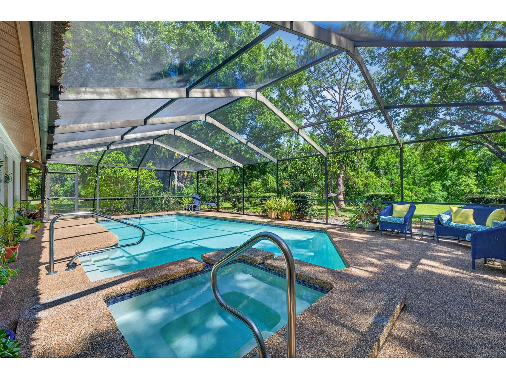 5035 Barrowe Drive Tampa FL 33624 S5148368 image32