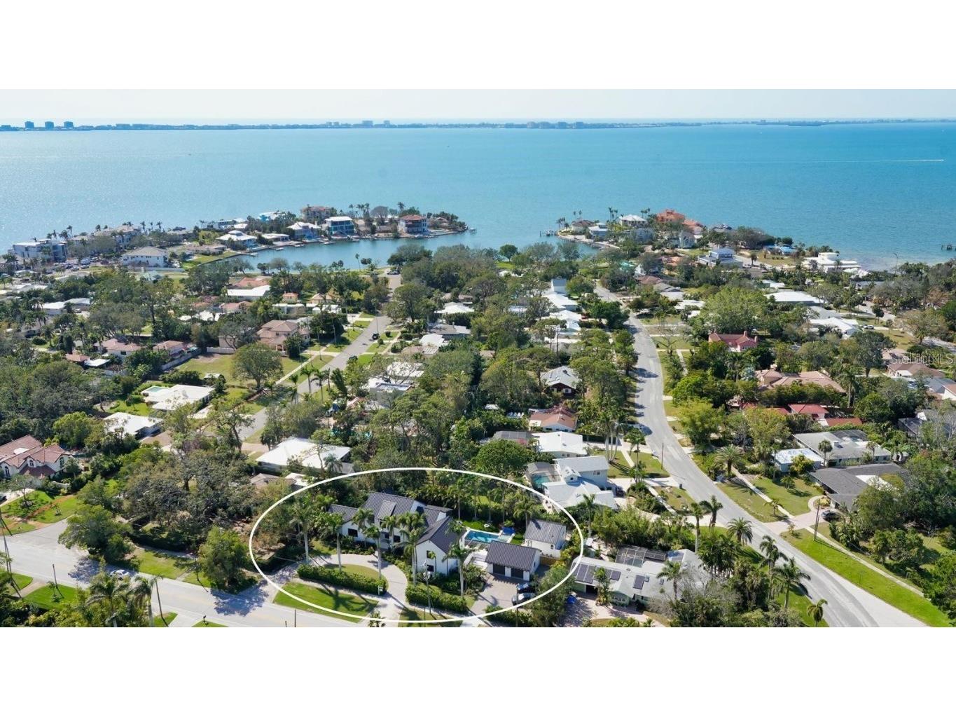 5035 Bay Shore Road Sarasota FL 34234 A4667963 image2