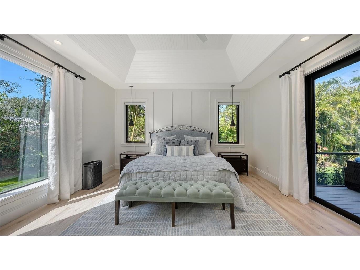 5035 Bay Shore Road Sarasota FL 34234 A4667963 image28