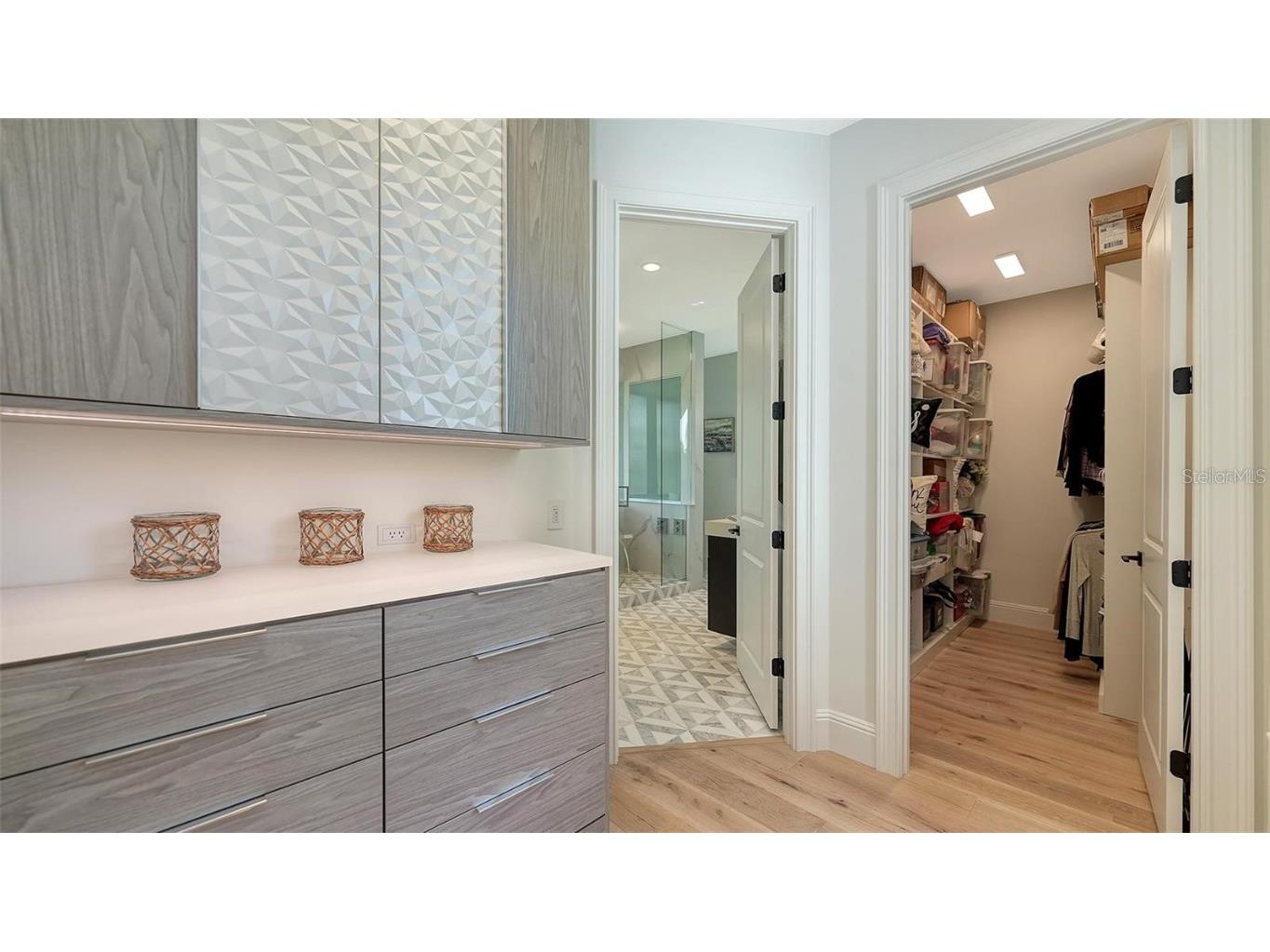 5035 Bay Shore Road Sarasota FL 34234 A4667963 image34