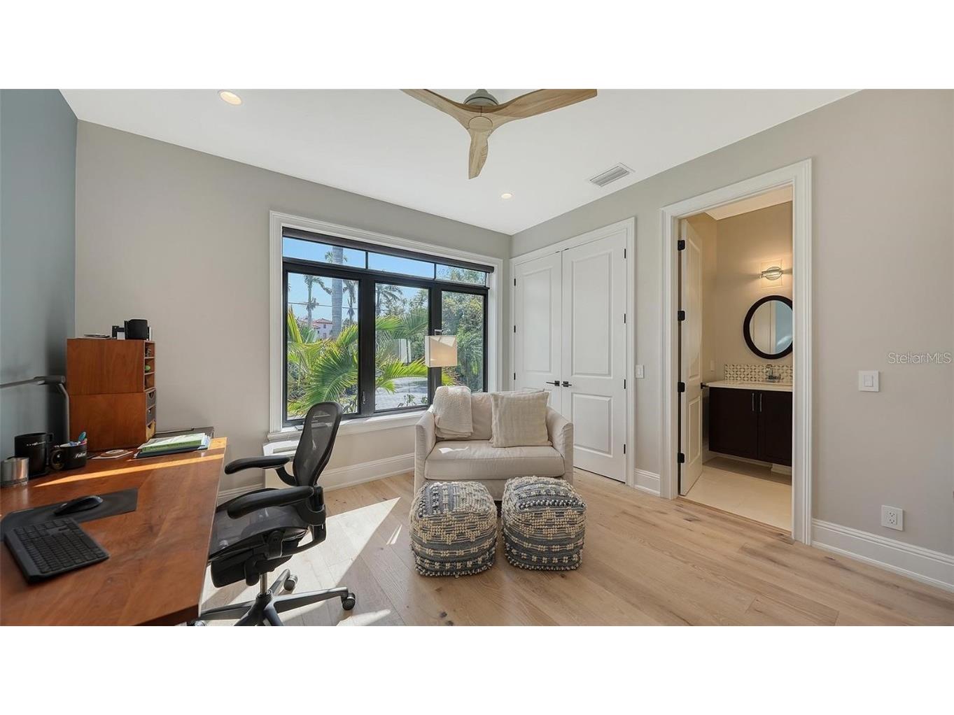 5035 Bay Shore Road Sarasota FL 34234 A4667963 image37