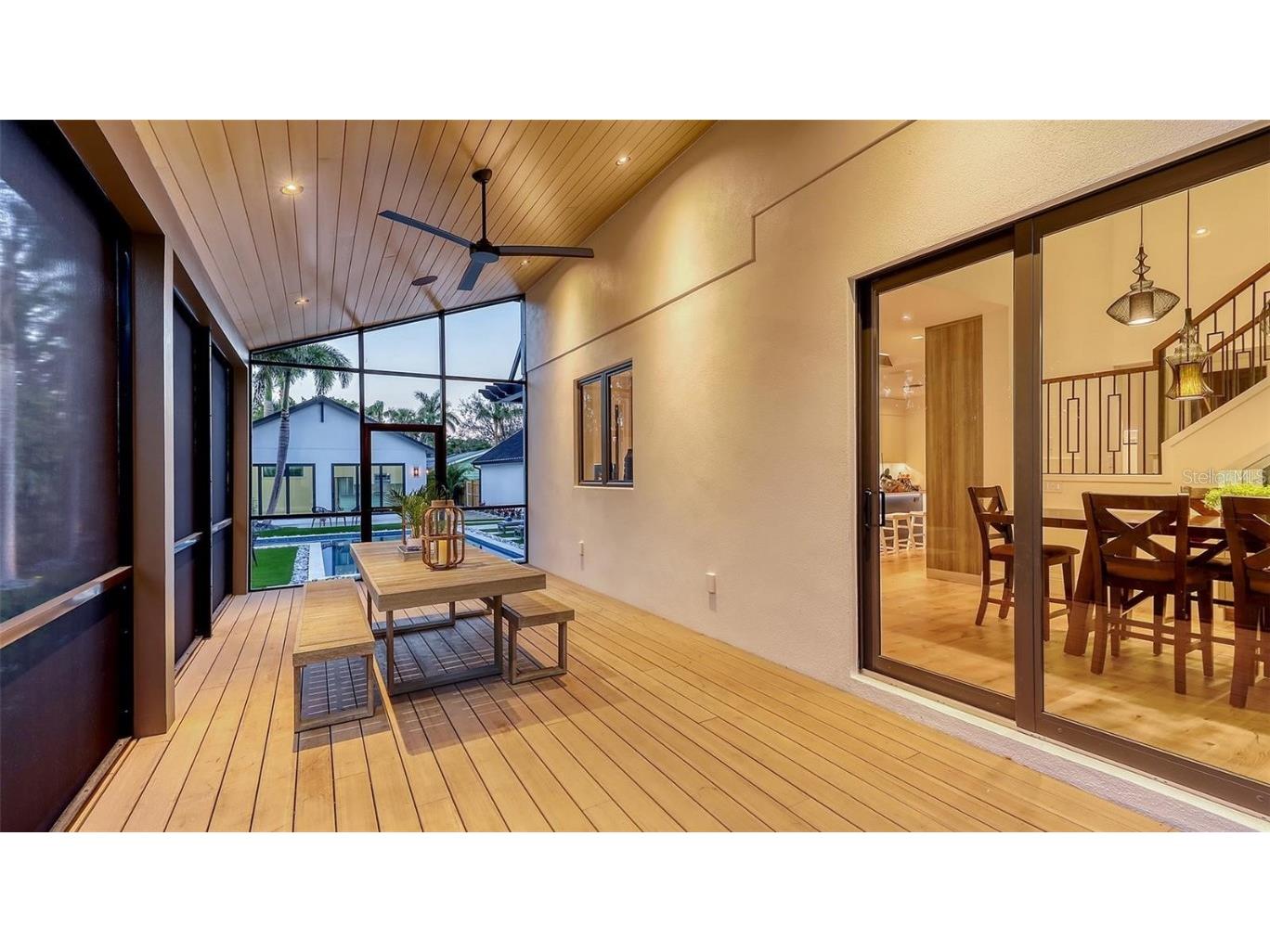 5035 Bay Shore Road Sarasota FL 34234 A4667963 image45