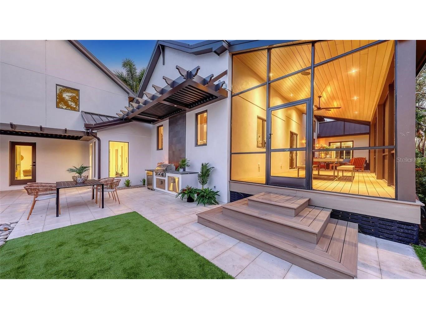 5035 Bay Shore Road Sarasota FL 34234 A4667963 image49