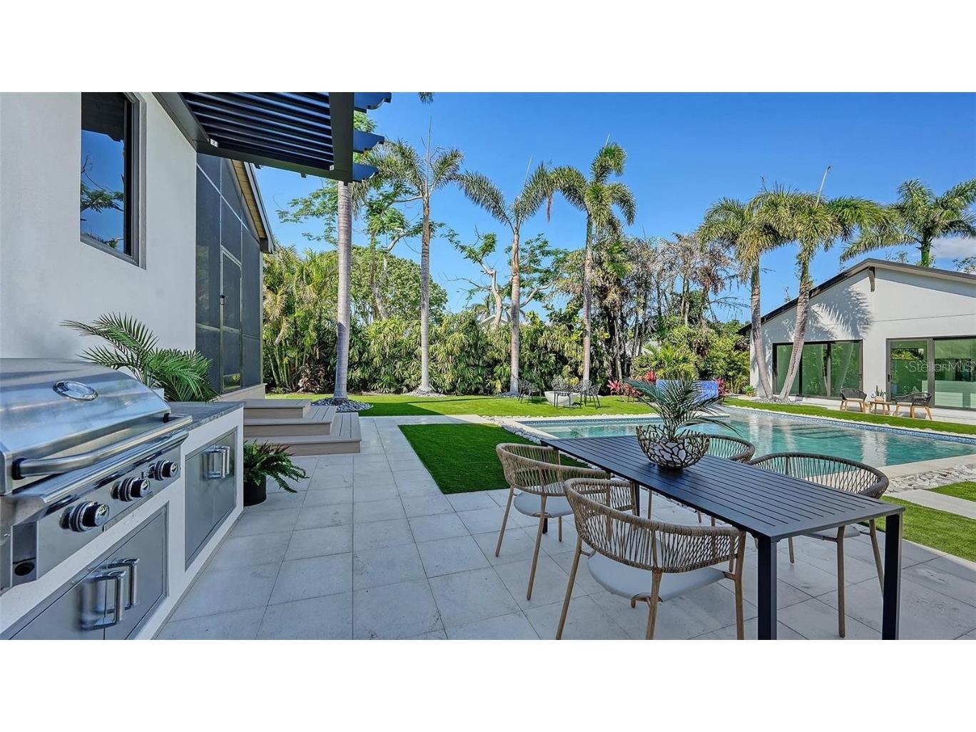 5035 Bay Shore Road Sarasota FL 34234 A4667963 image51