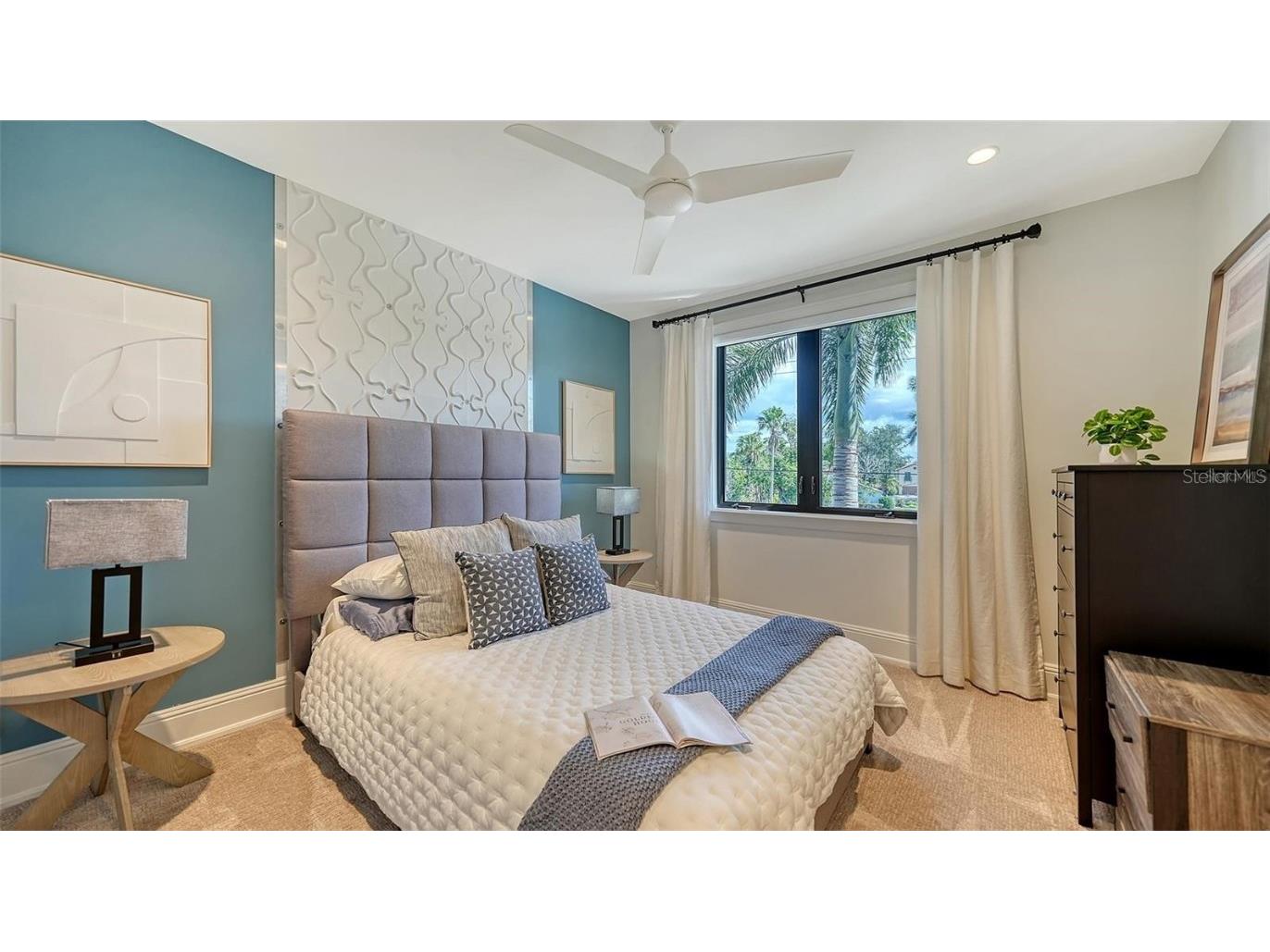 5035 Bay Shore Road Sarasota FL 34234 A4667963 image52