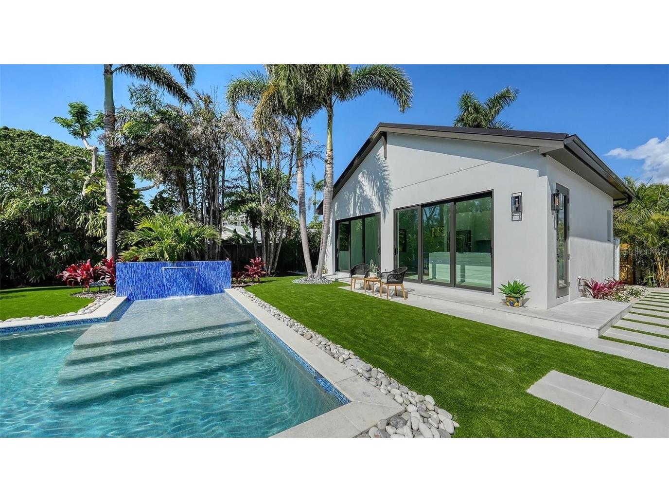 5035 Bay Shore Road Sarasota FL 34234 A4667963 image56