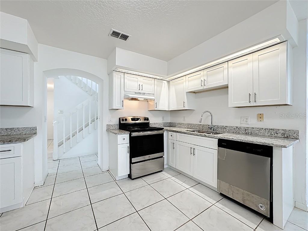 5035 Heatherlake Terrace Kissimmee FL 34758 O6348943 image8