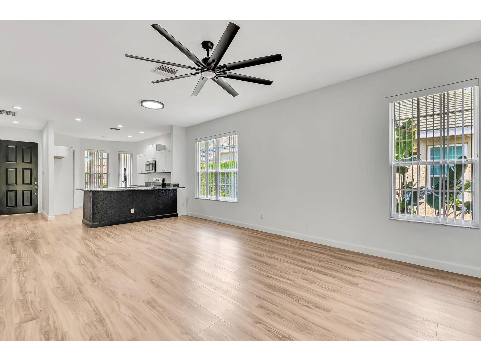 5035 Lakescene Place Sarasota FL 34243 A4683762 image17