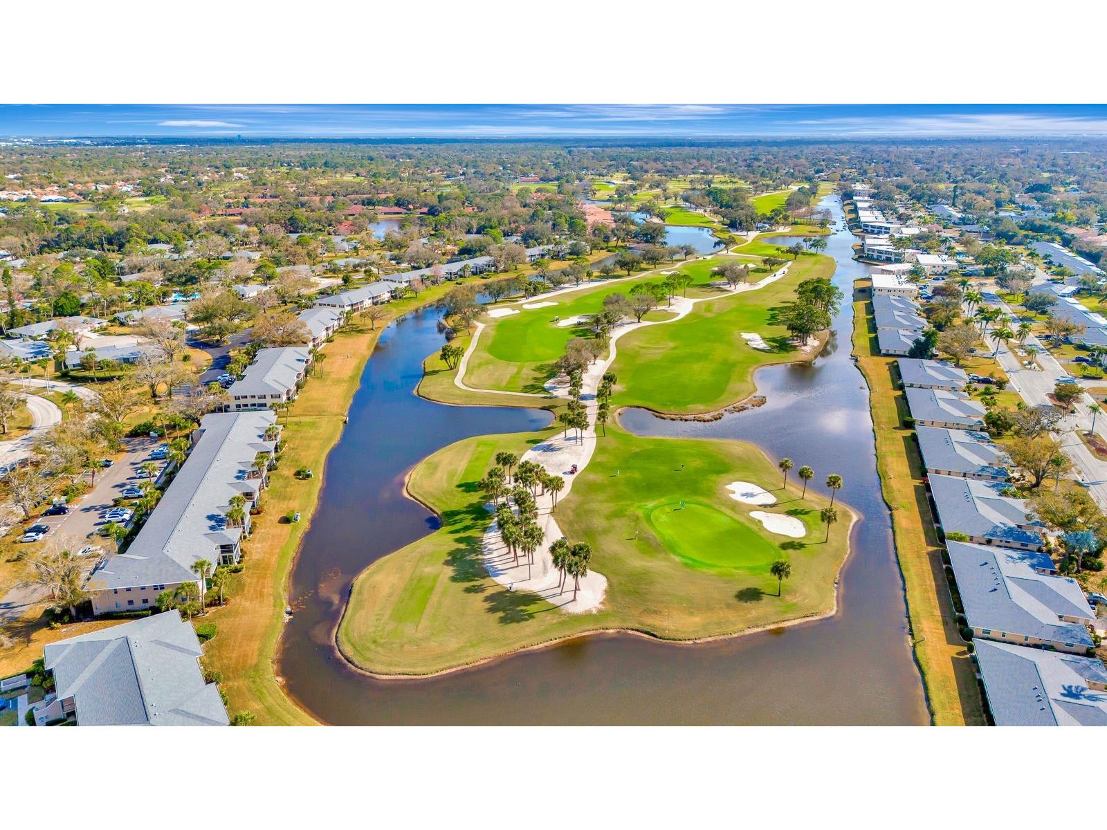 5035 Lakescene Place Sarasota FL 34243 A4683762 image54