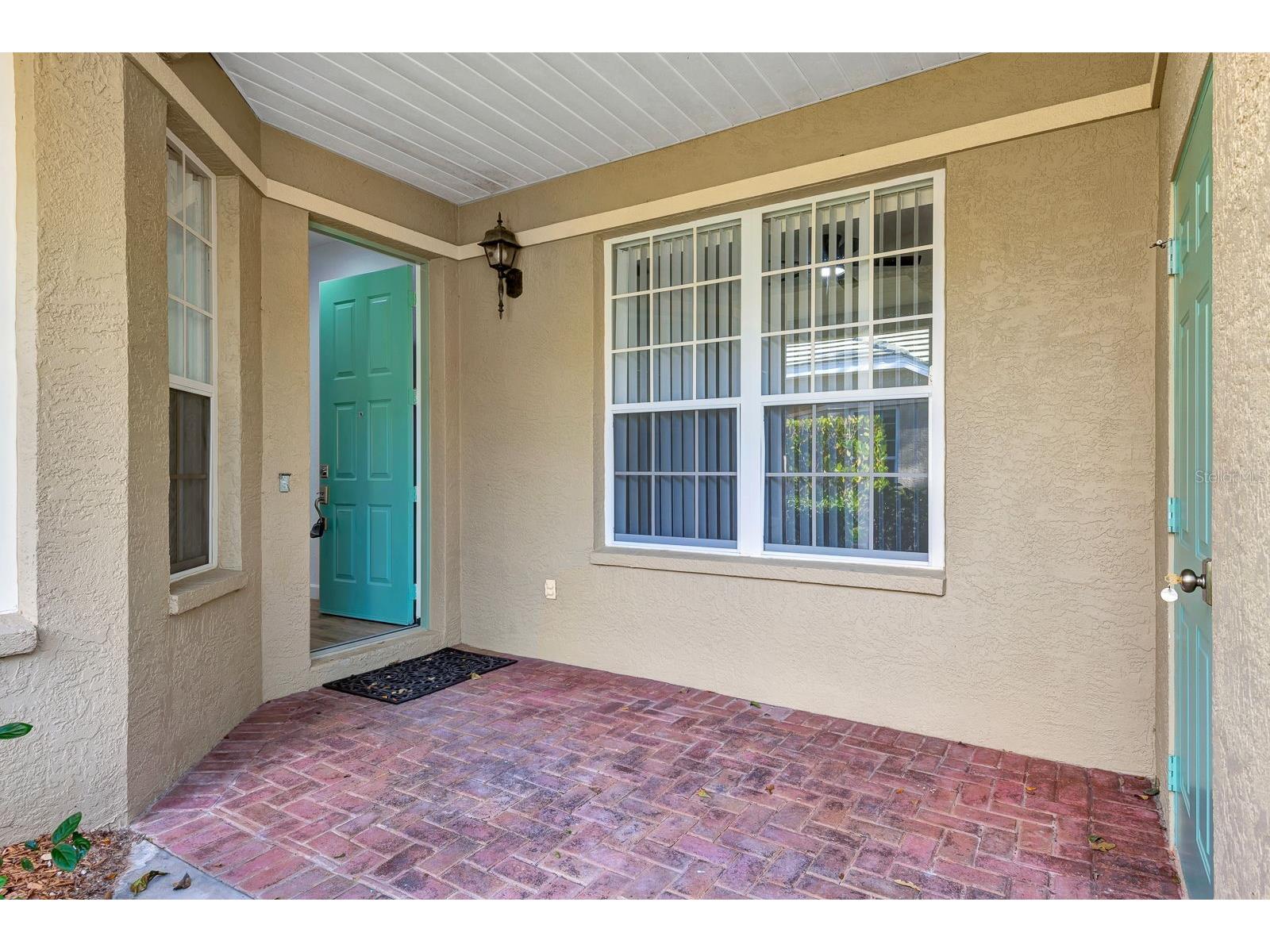 5035 Lakescene Place Sarasota FL 34243 A4683762 image6
