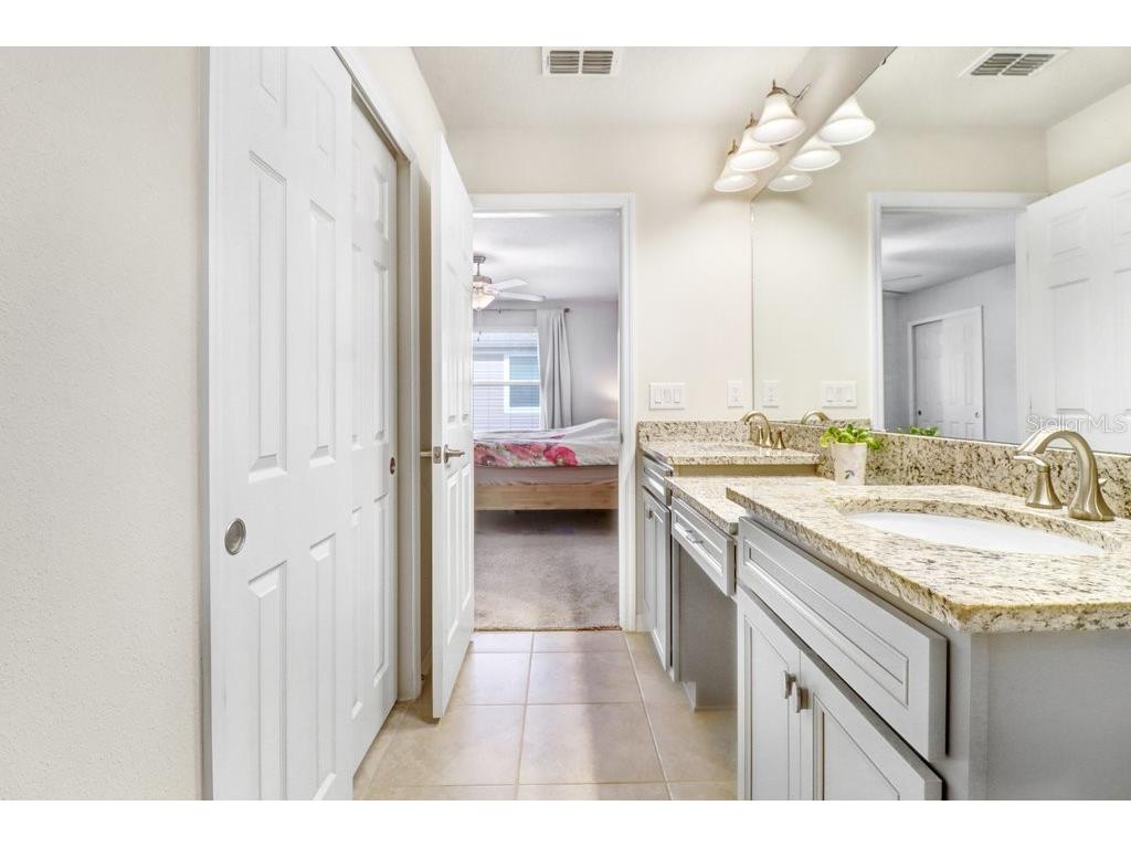 5036 Blue Latan Lane Tampa FL 33610 TB8527121 image19