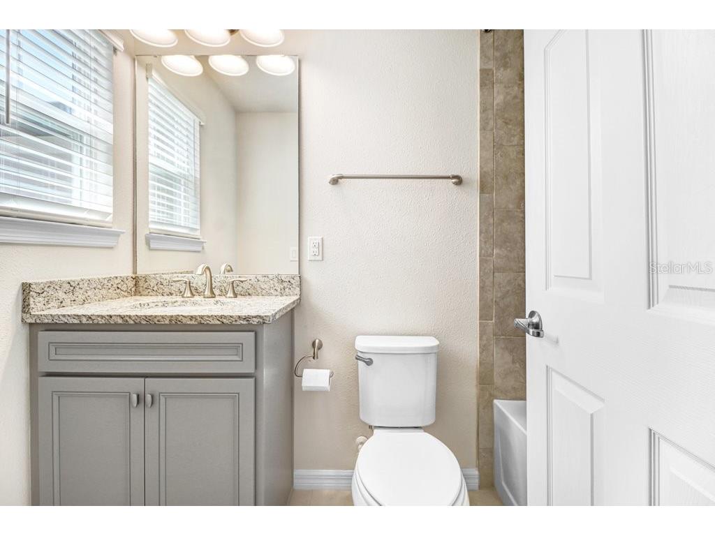 5036 Blue Latan Lane Tampa FL 33610 TB8527121 image24