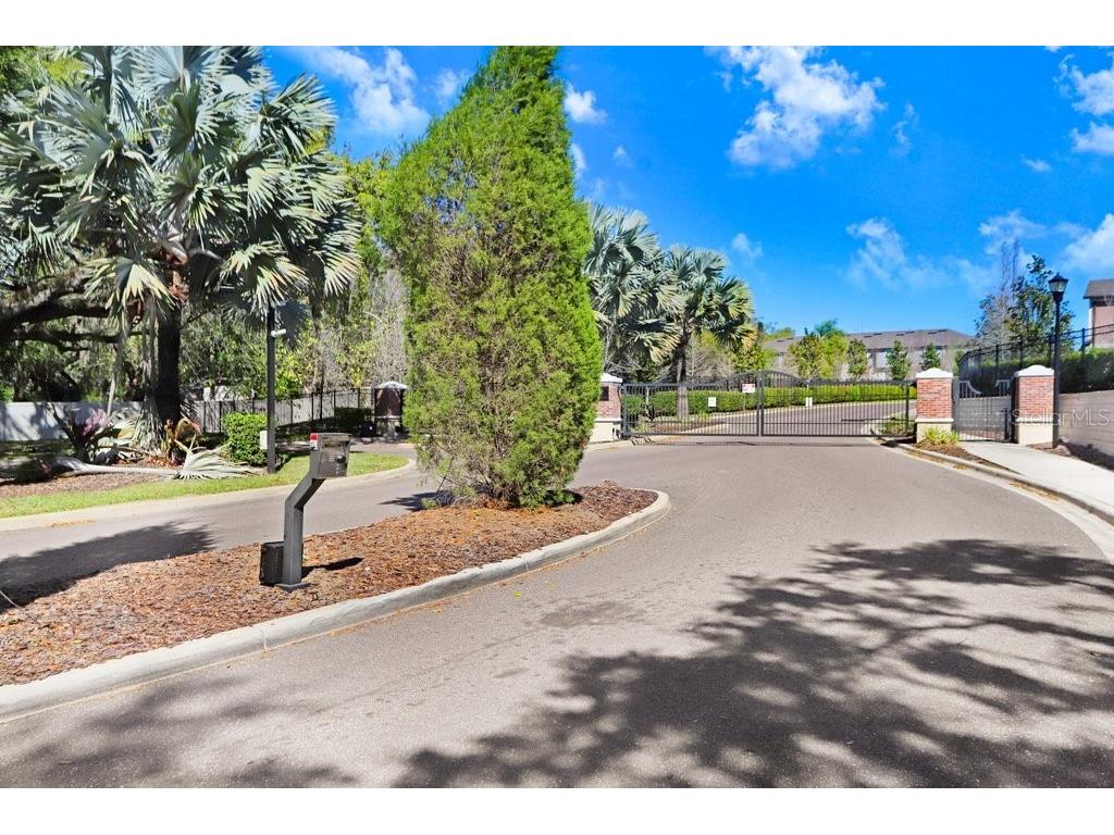 5036 Blue Latan Lane Tampa FL 33610 TB8527121 image32