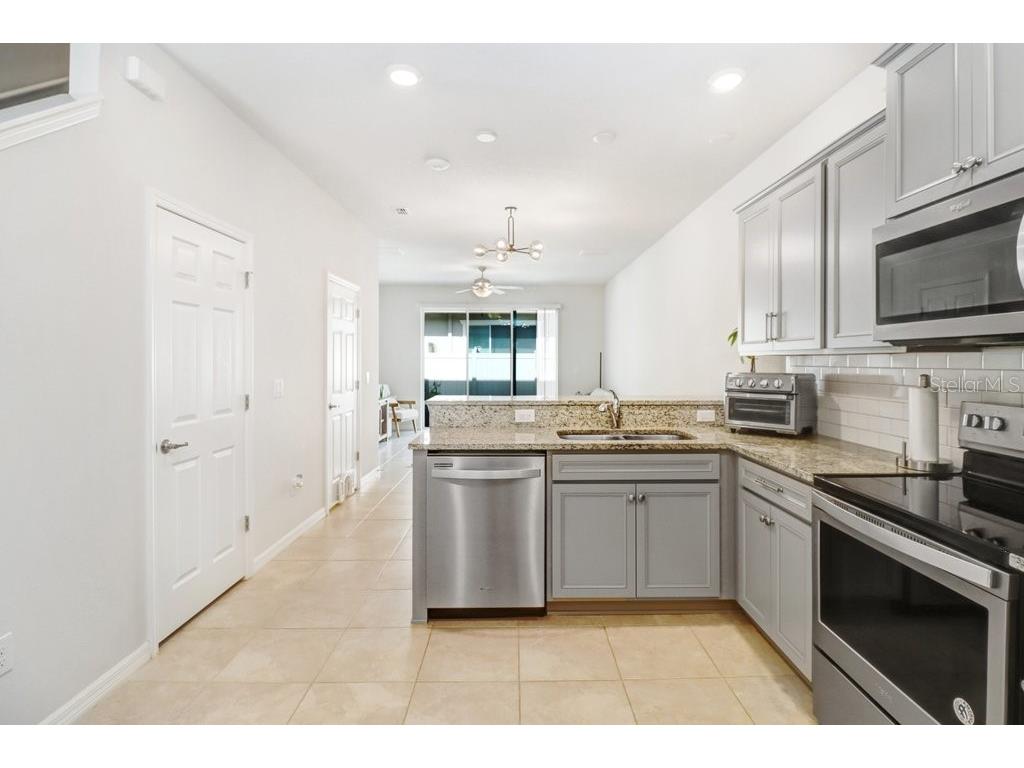 5036 Blue Latan Lane Tampa FL 33610 TB8527121 image7