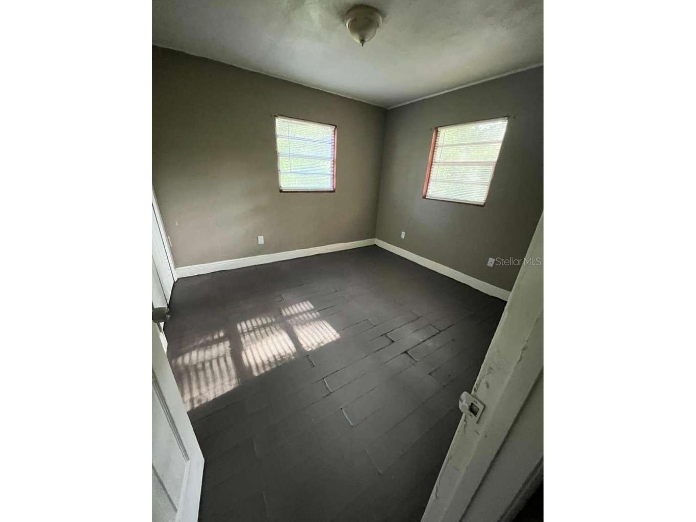 5036 College Orlando FL 32811 O6399460 image12