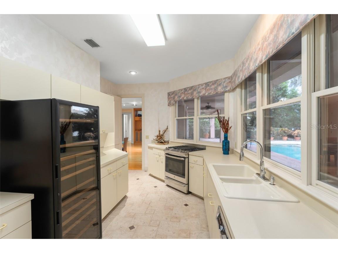 5036 Latrobe Drive Windermere FL 34786 - LAKE BESSIE O6346003 image38