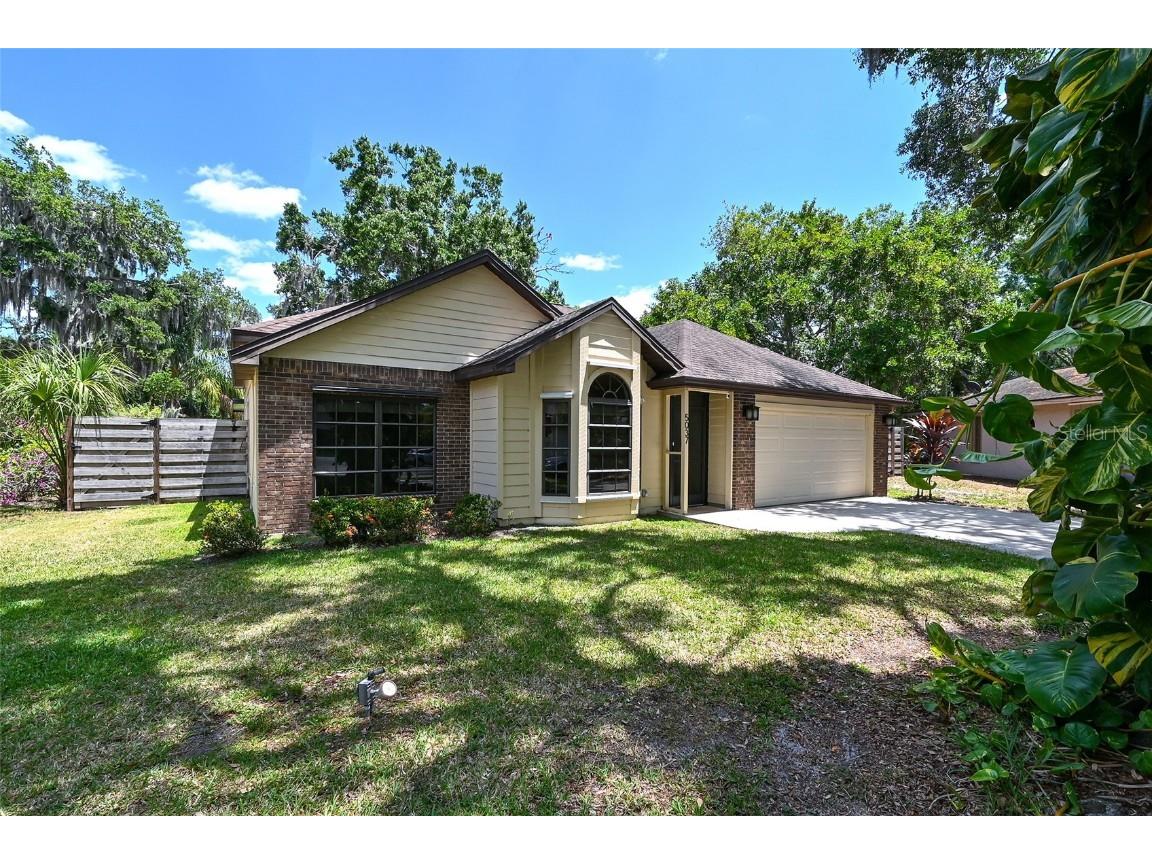 5037 80th Avenue Plaza E Sarasota FL 34243 A4607755 image1