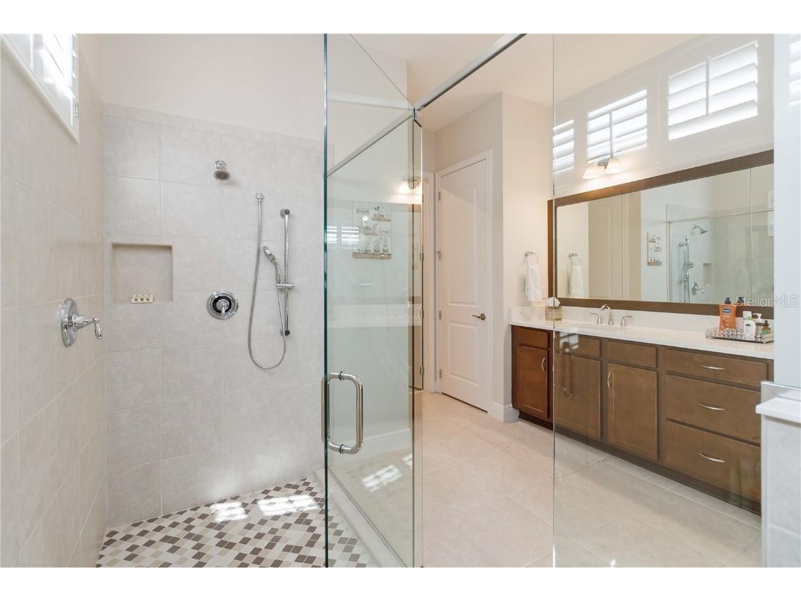 5037 Fallglo Way Saint Cloud FL 34772 - LIVE OAK LAKE S5134561 image38