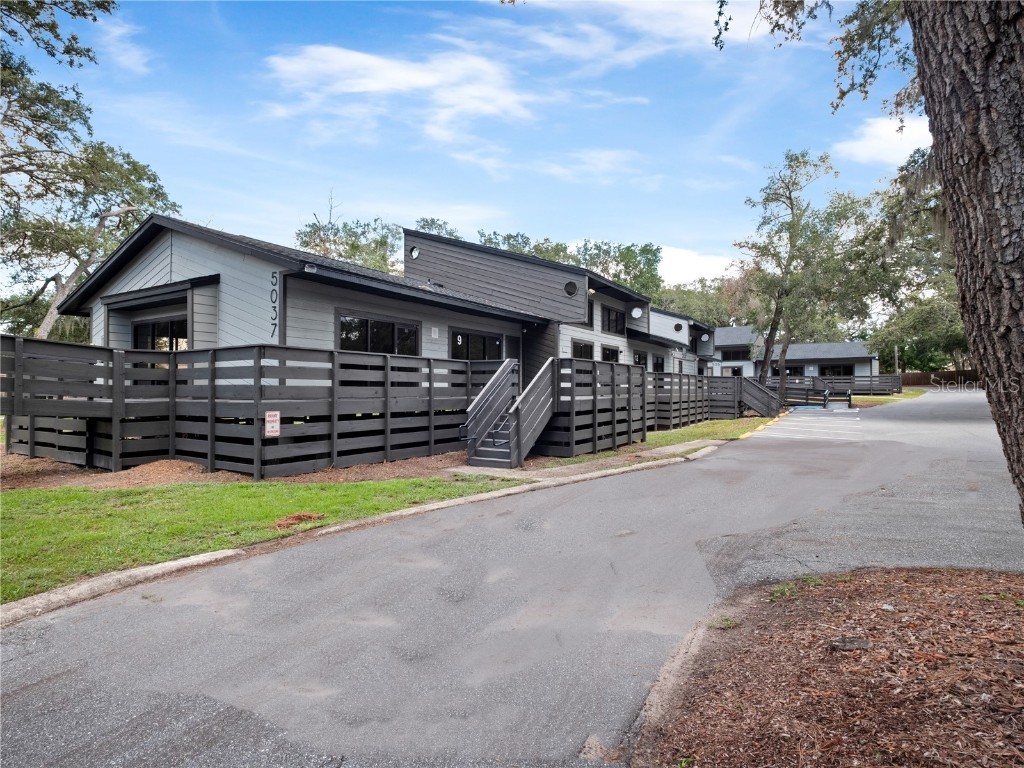 5037 North Lane Orlando FL 32808 S5126829 image1