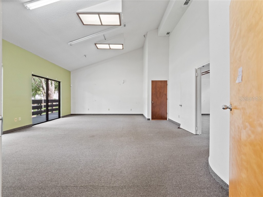 5037 North Lane Orlando FL 32808 S5126829 image12