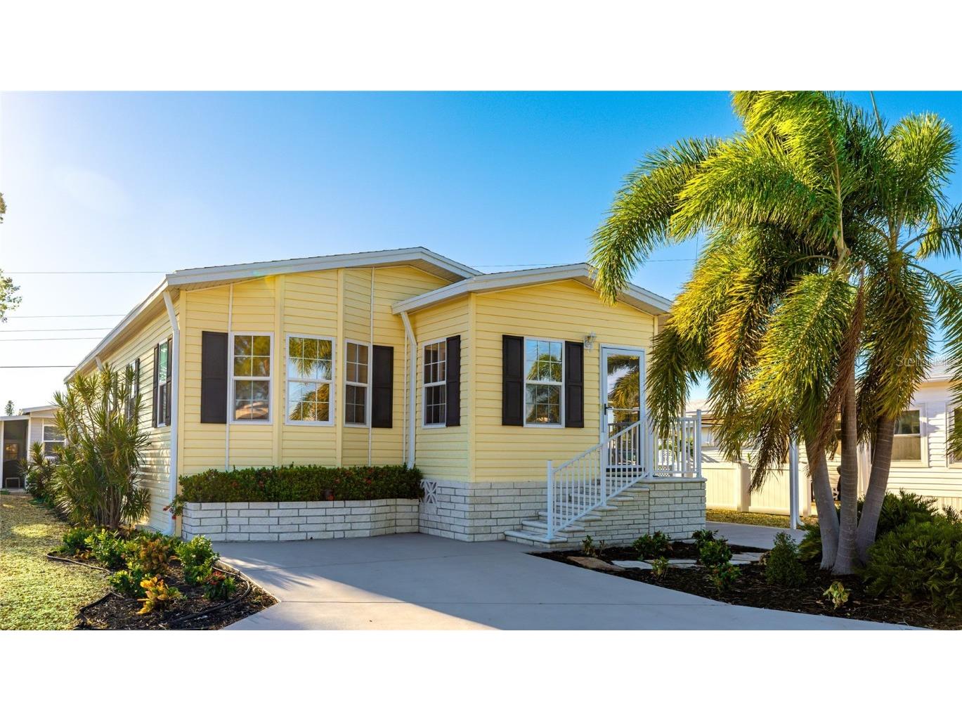 5037 Oakland Hills Avenue Sarasota FL 34234 A4630574 image1