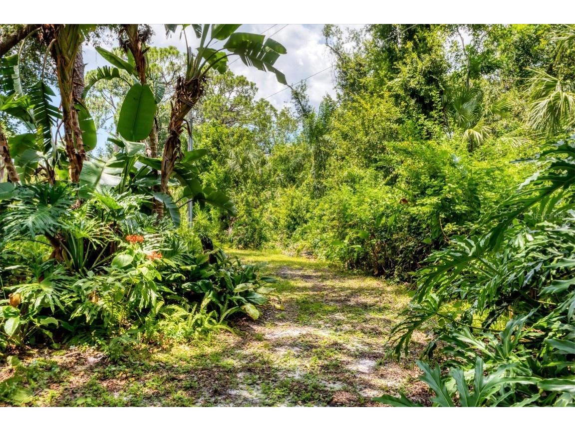 5037 Willow Leaf Way Sarasota FL 34241 A4660503 image35