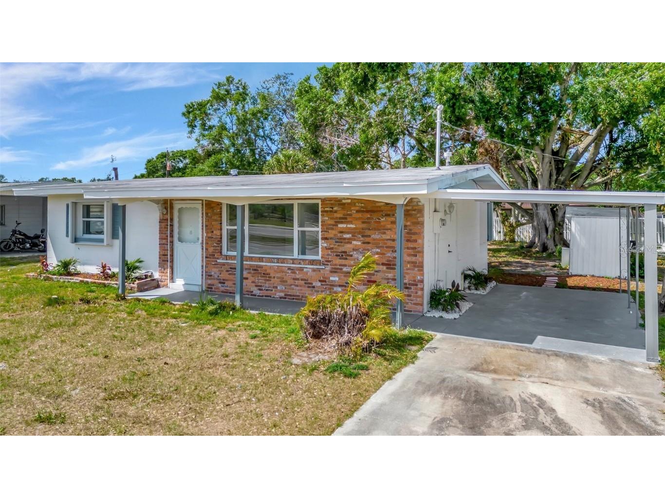 5039 Bee Ridge Road Sarasota FL 34233 V4929715 image1