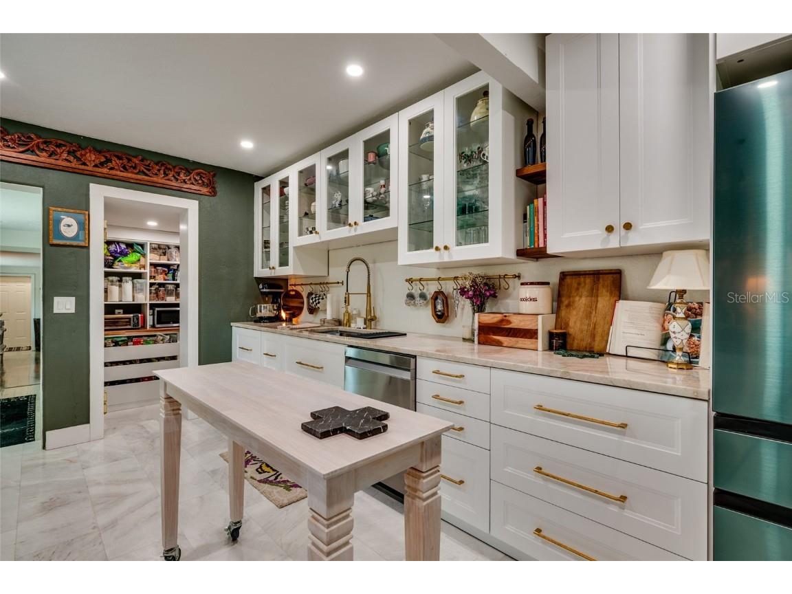 5039 Dr Martin Luther King Jr Street N Saint Petersburg FL 33703 TB8446580 image10