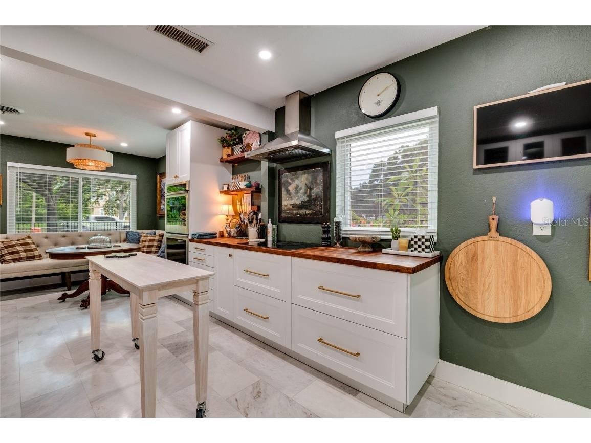 5039 Dr Martin Luther King Jr Street N Saint Petersburg FL 33703 TB8446580 image8