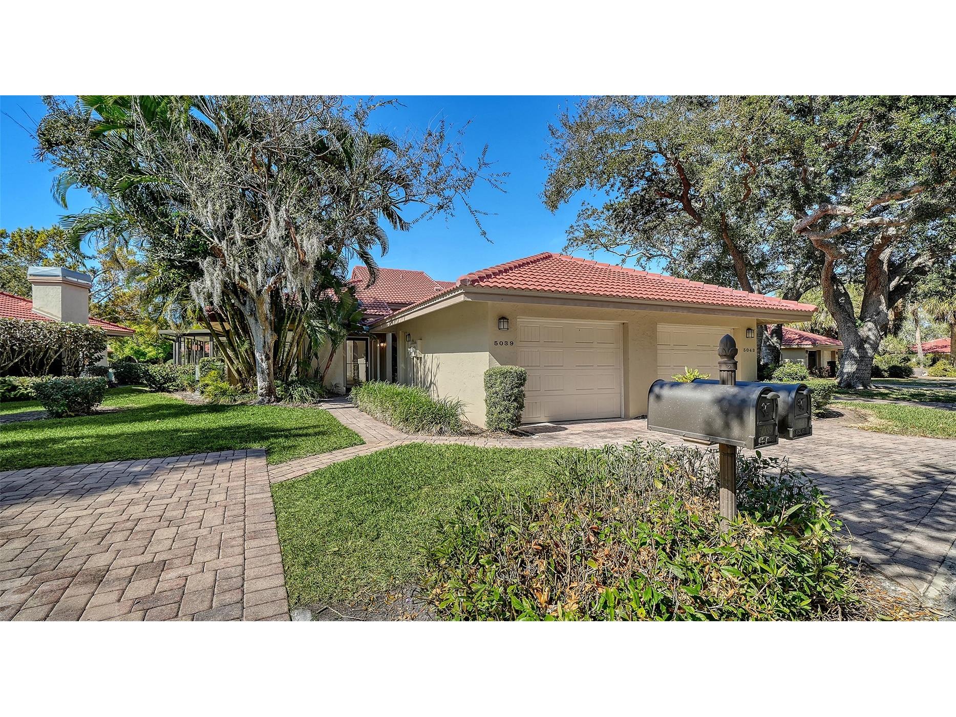 5039 Kestral Park #67 Sarasota FL 34231 A4679896 image1