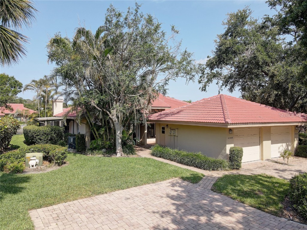 5039 Kestral Park Drive #67 Sarasota FL 34231 A4652824 image1